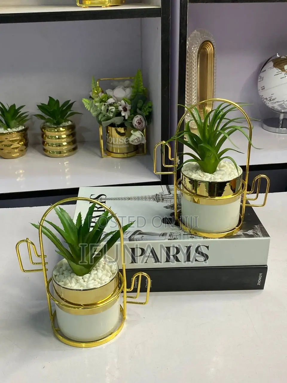 Table Decoration/ Shelf Decoration