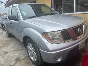 Nissan Frontier Automatic 2005 Silver