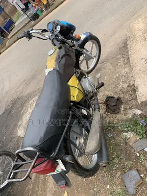 TVS HLX Plus ES 2020 Black