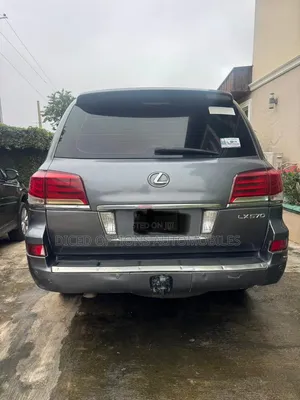 Lexus LX 570 AWD 2014 Gray
