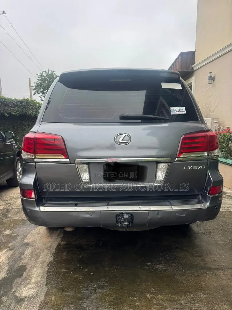 Lexus LX 570 AWD 2014 Gray
