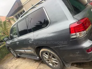 Lexus LX 570 AWD 2014 Gray
