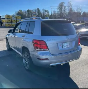 Mercedes-Benz GLK-Class 350 2014 Blue