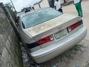 Toyota Camry 2001 Silver