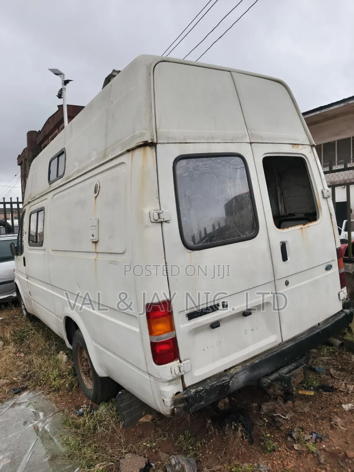 Ford Transit 2004 Red