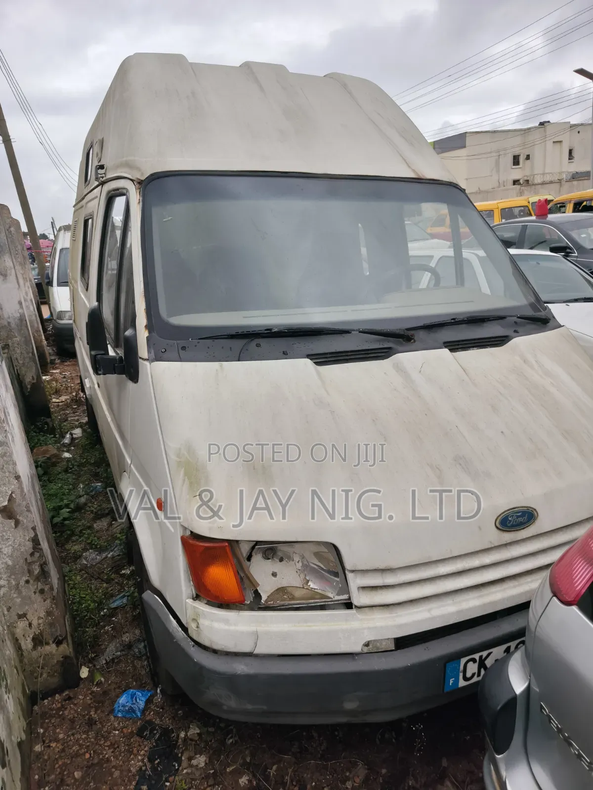 Ford Transit 2004 Red