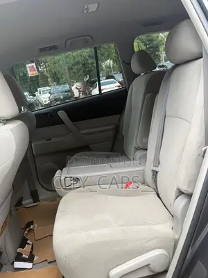 Toyota Highlander 2012 Gray