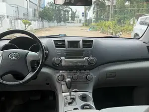 Toyota Highlander 2012 Gray