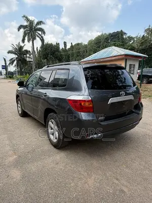 Toyota Highlander 2012 Gray