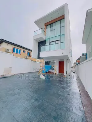5bdrm Duplex in Gra Magodo Phase 1 for sale