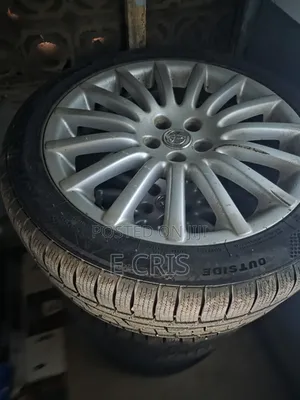 4 Toyota Tokunbo Corolla Alloy Rims With Clean Tyres (225/45/R17)