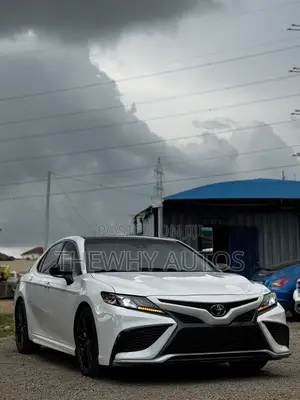 Toyota Camry XSE 2021 White