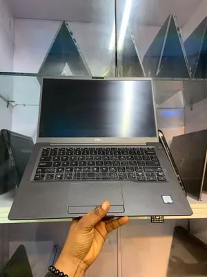 Laptop Dell Latitude 7400 8GB Intel Core i7 SSD 256GB
