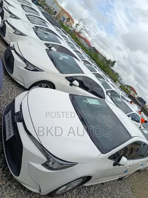 Toyota Corolla LE 2022 White