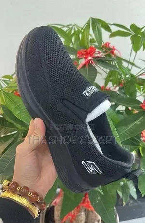 Premium Skechers Go Walk Slip-on Sneakers – Brand New