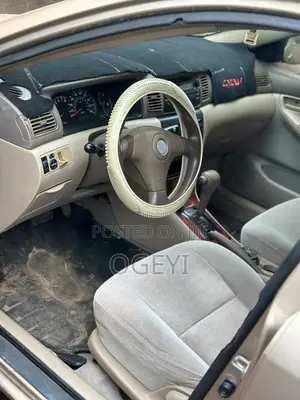Toyota Corolla LE 2004 Gold
