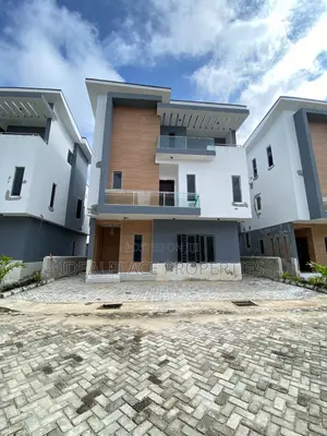 4bdrm Duplex in Sangotedo for sale