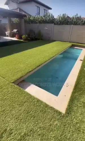 Premium Automatic Swimming Pool Cover
