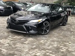Toyota Camry XSE (2.5L 4cyl 8A) 2019 Black
