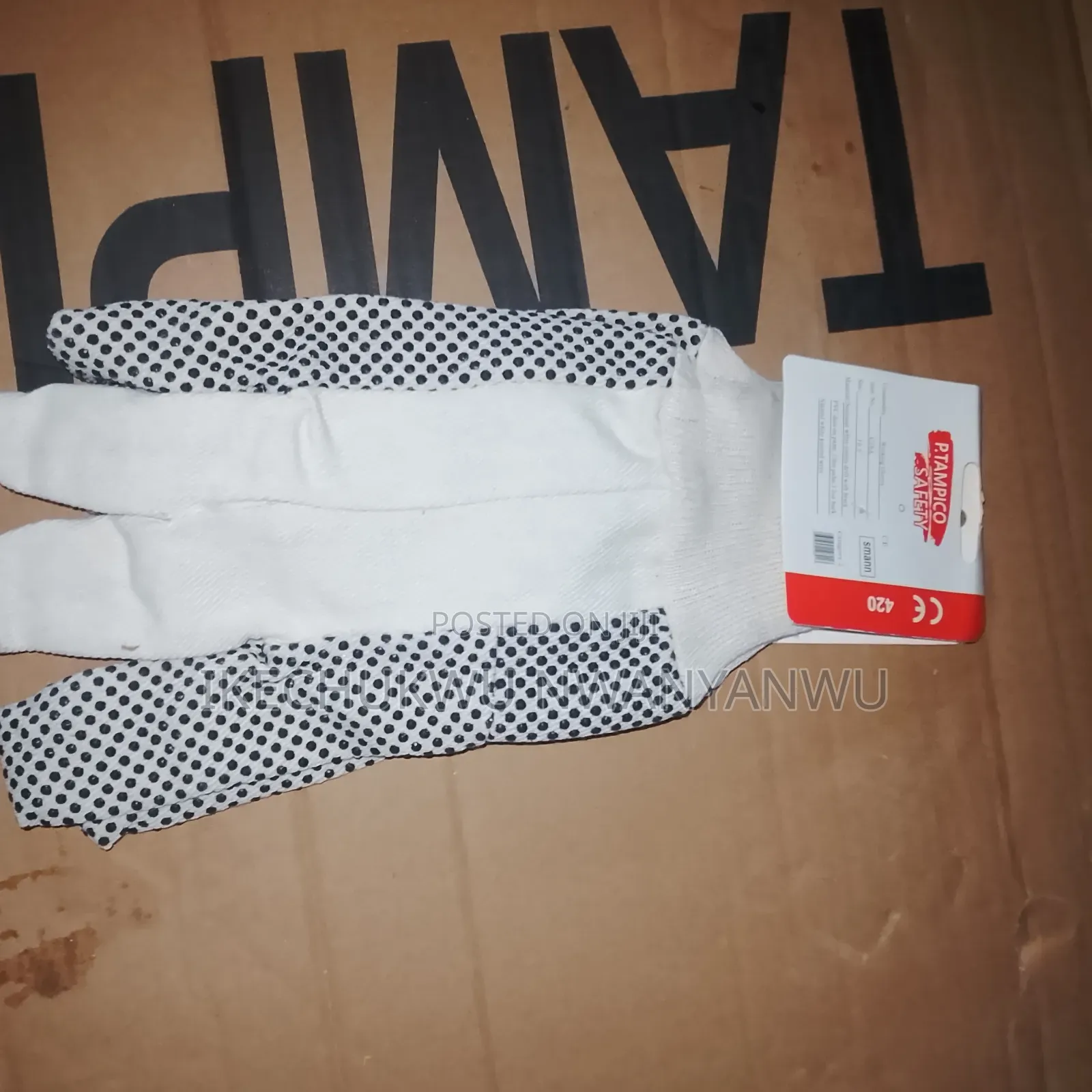 Thick Dotted Hand Gloves