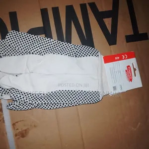 Thick Dotted Hand Gloves