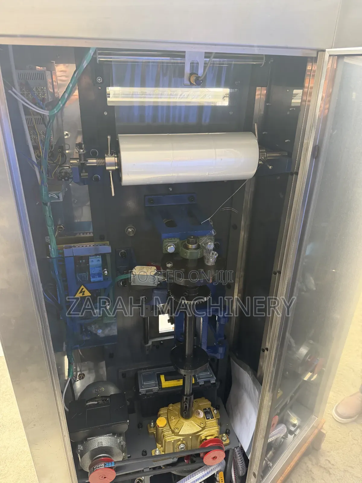 Sure Liquid Packaging Machine With UV Sterilizer
