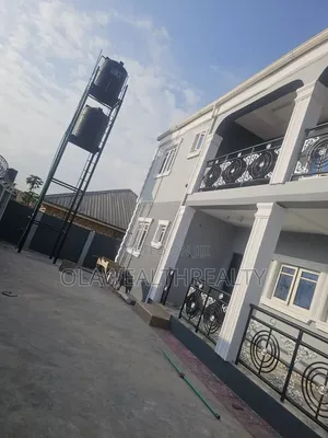 3bdrm Block of Flats in Akala Express for rent