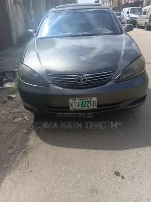 Toyota Camry XLE 4dr Sedan (2.4L 4cyl 4A) 2004 Gray