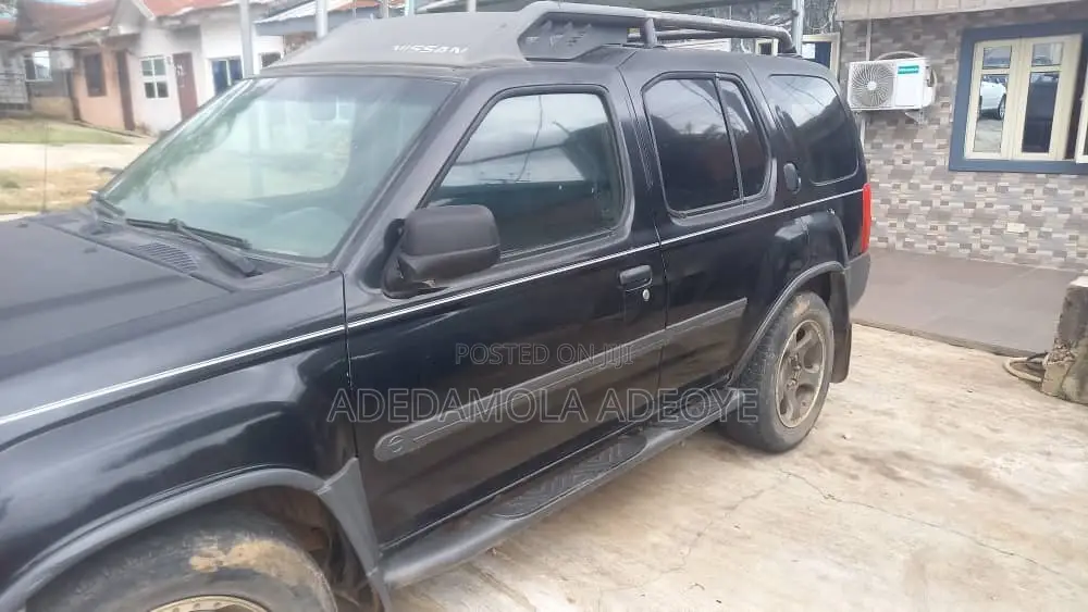 Nissan NV200 2010 Black