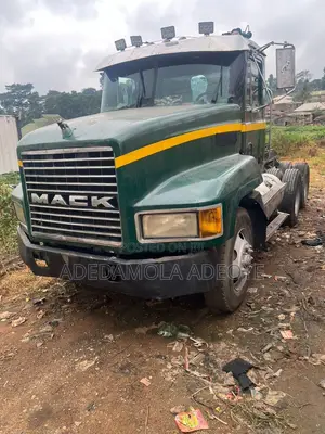 Mach Ch 2019 White