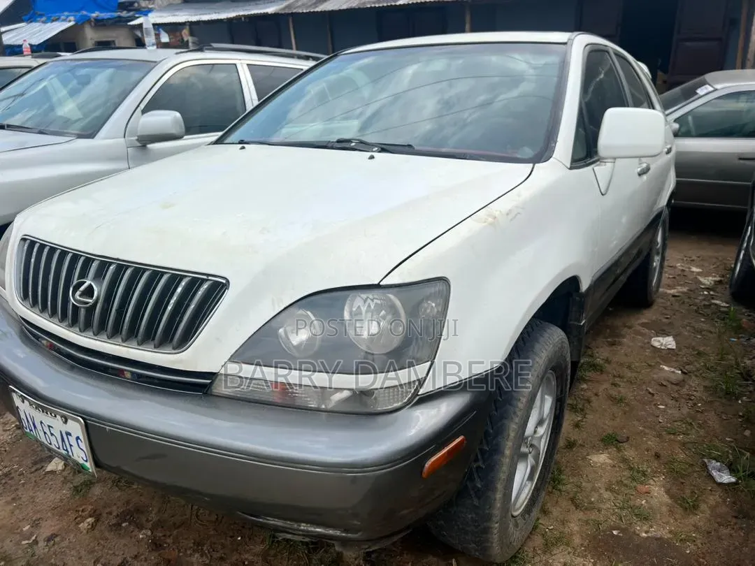 Lexus RX 2000 White