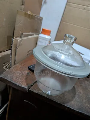 Laboratory Desiccator