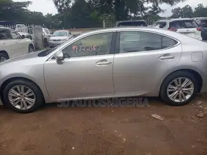Lexus ES 350 FWD 2014 Silver