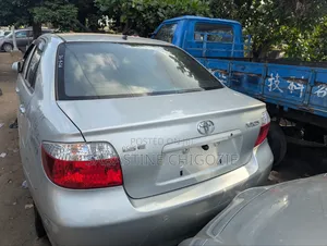 Toyota Vios 2009 Silver