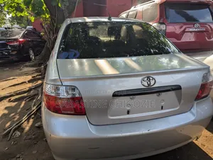 Toyota Vios 2009 Silver