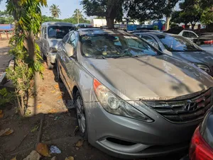 Hyundai Sonata 2012 Gold
