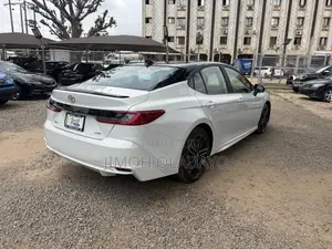 Toyota Camry XSE 2025 White