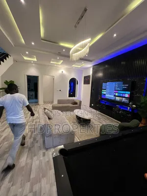 Mini Flat in Dpk, Lagos Island / Lagos Island for rent