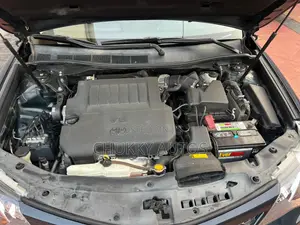 Toyota Camry SE V6 4dr Sedan (3.5L 6cyl 6A) 2012 Black