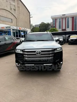 New Toyota Land Cruiser Base 4WD 2026 Black