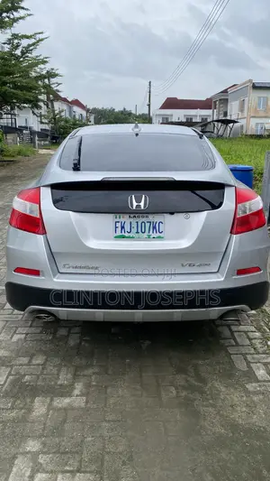 Honda Crosstour 2013 Silver