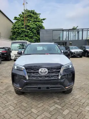 New Toyota Fortuner 2025 Black