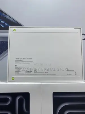 New Laptop Apple MacBook Pro 2025 M5 24GB SSD 1T