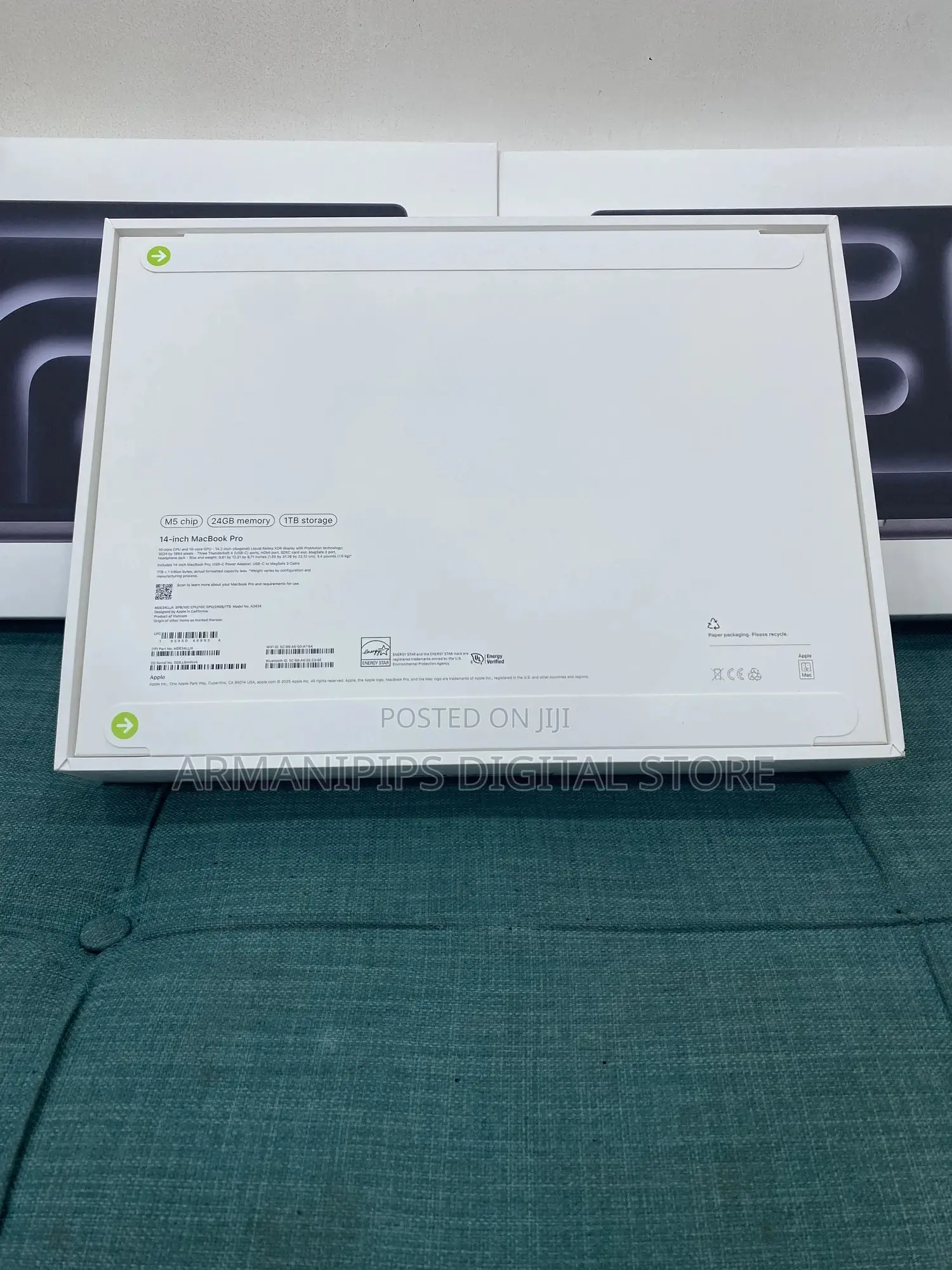 New Laptop Apple MacBook Pro 2025 M5 24GB SSD 1T
