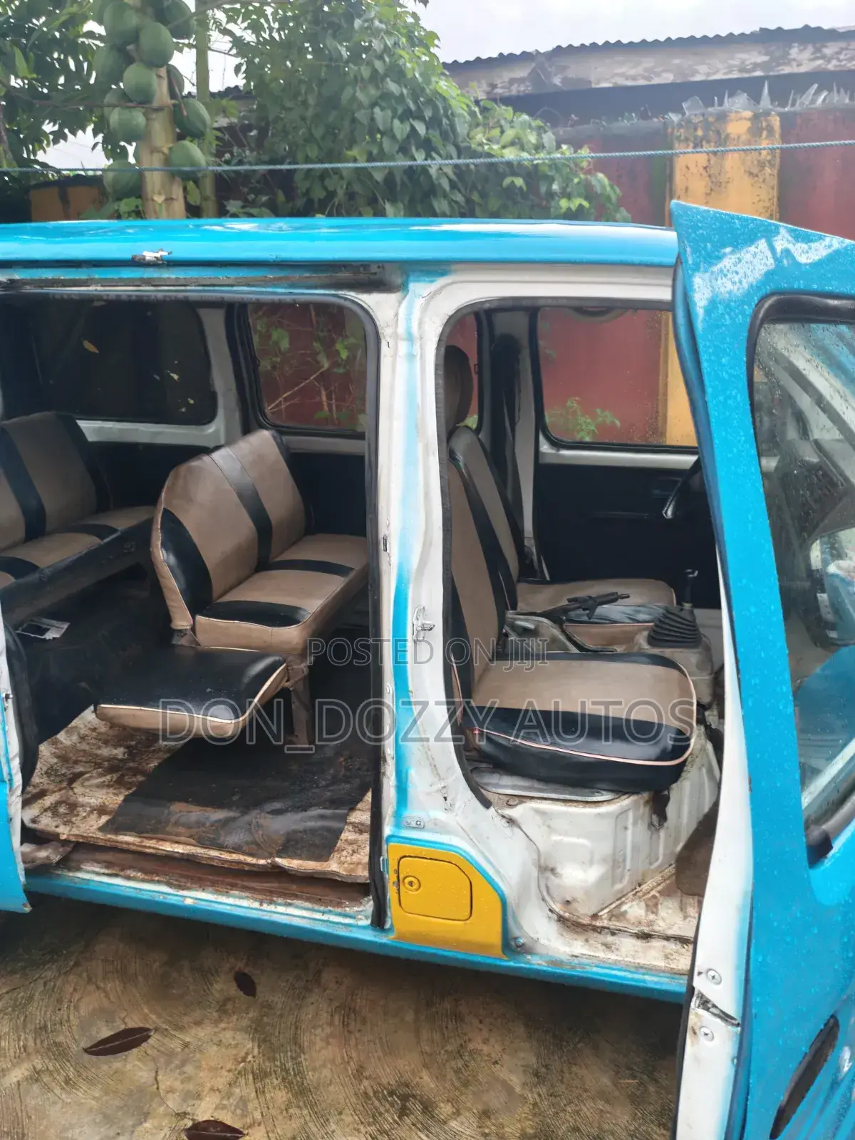 Suzuki APV Minibus 2010 Blue