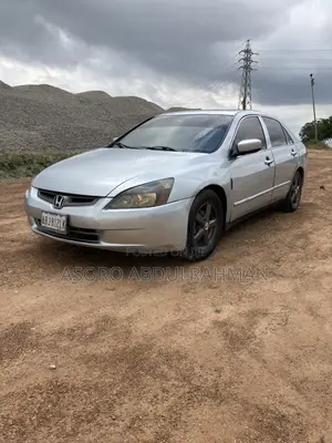Honda Accord 2005 Silver