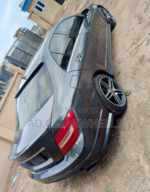 Mercedes-Benz C250 2011