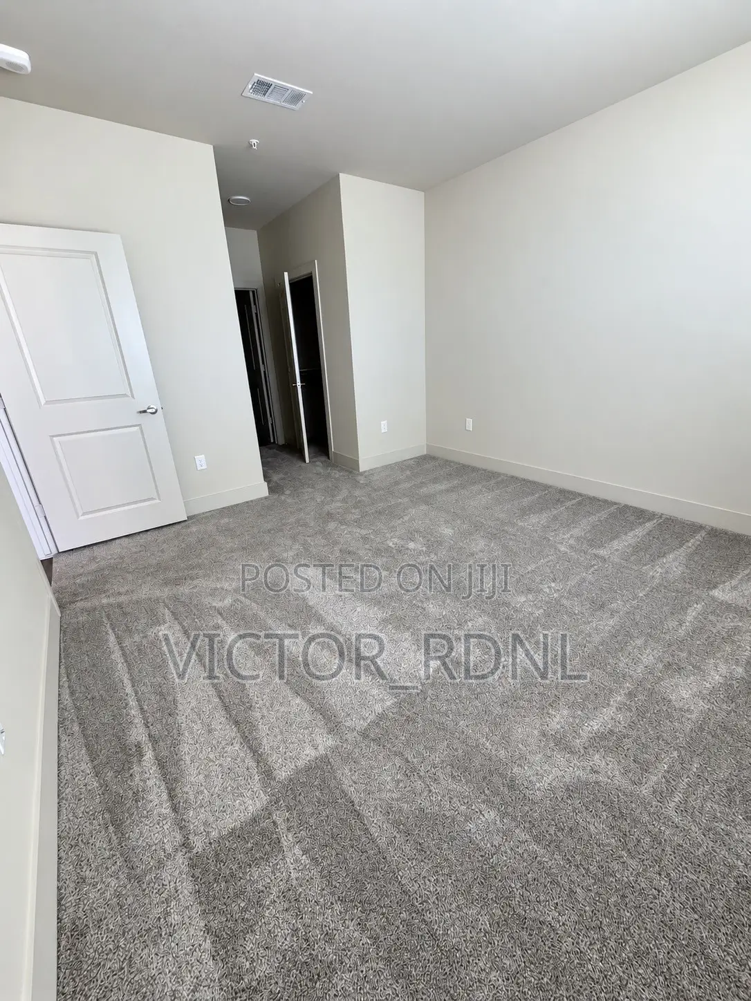 Soft Wall to Wall Floor Rug