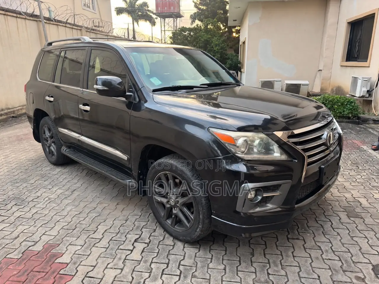 Lexus LX 570 AWD 2014 Black