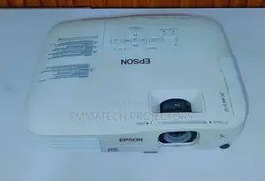 Uk Used Epson TV Projector Home Cinema ,Offices Lagos,abuja ,Ibadan